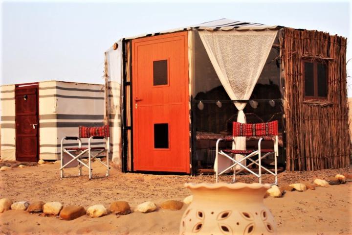 Fulayj al Masha'ikh Legend Desert Camp מראה חיצוני תמונה