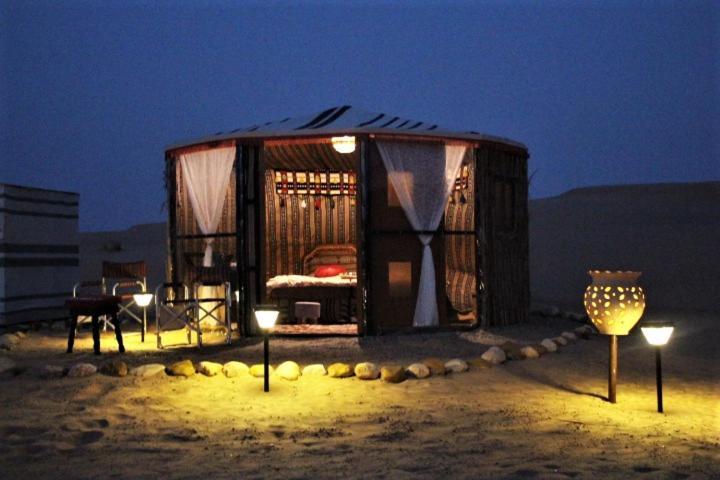 Fulayj al Masha'ikh Legend Desert Camp מראה חיצוני תמונה