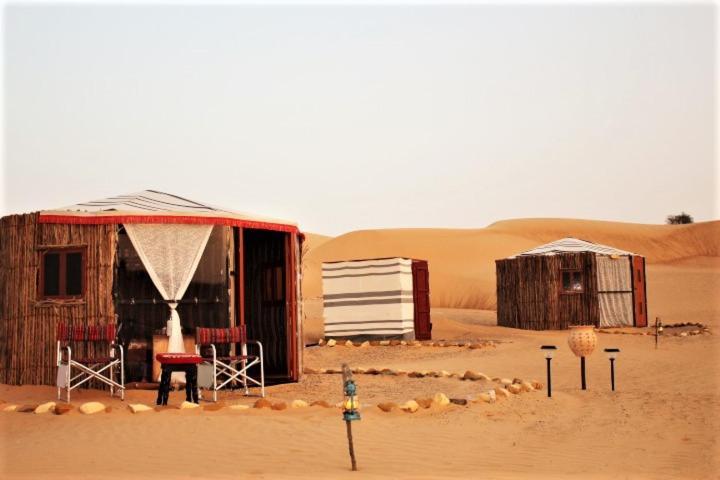 Fulayj al Masha'ikh Legend Desert Camp מראה חיצוני תמונה