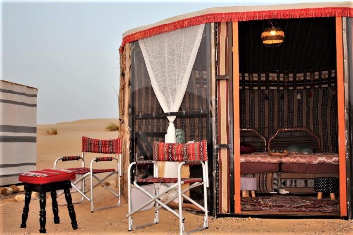 Fulayj al Masha'ikh Legend Desert Camp מראה חיצוני תמונה