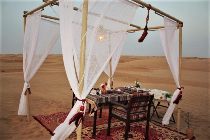 Fulayj al Masha'ikh Legend Desert Camp מראה חיצוני תמונה