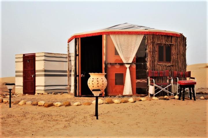 Fulayj al Masha'ikh Legend Desert Camp מראה חיצוני תמונה