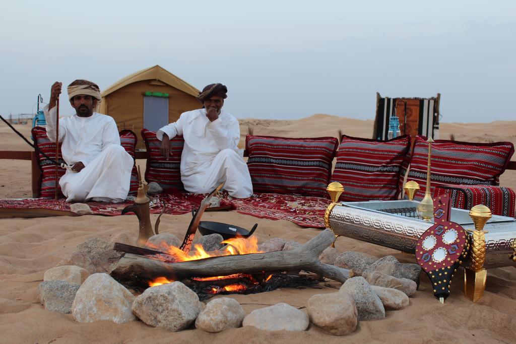 Fulayj al Masha'ikh Legend Desert Camp מראה חיצוני תמונה