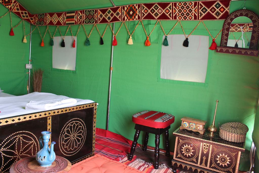 Fulayj al Masha'ikh Legend Desert Camp מראה חיצוני תמונה