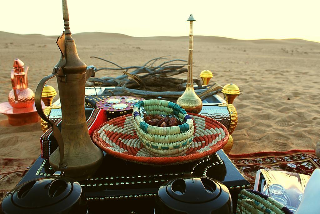 Fulayj al Masha'ikh Legend Desert Camp מראה חיצוני תמונה
