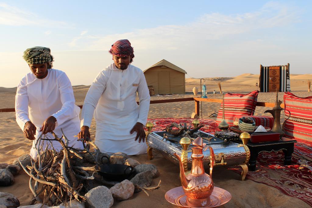 Fulayj al Masha'ikh Legend Desert Camp מראה חיצוני תמונה
