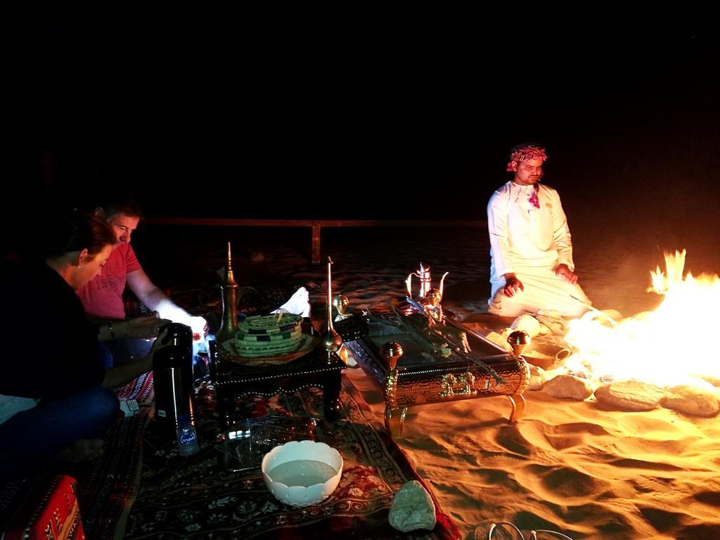 Fulayj al Masha'ikh Legend Desert Camp מראה חיצוני תמונה