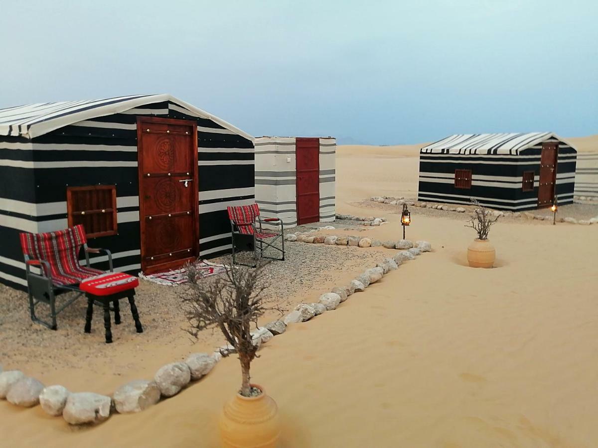 Fulayj al Masha'ikh Legend Desert Camp מראה חיצוני תמונה